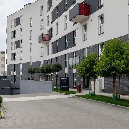 Vetulaniego Apartment With Air Conditioning & Parking By Renters Prestige Cracovie Extérieur photo