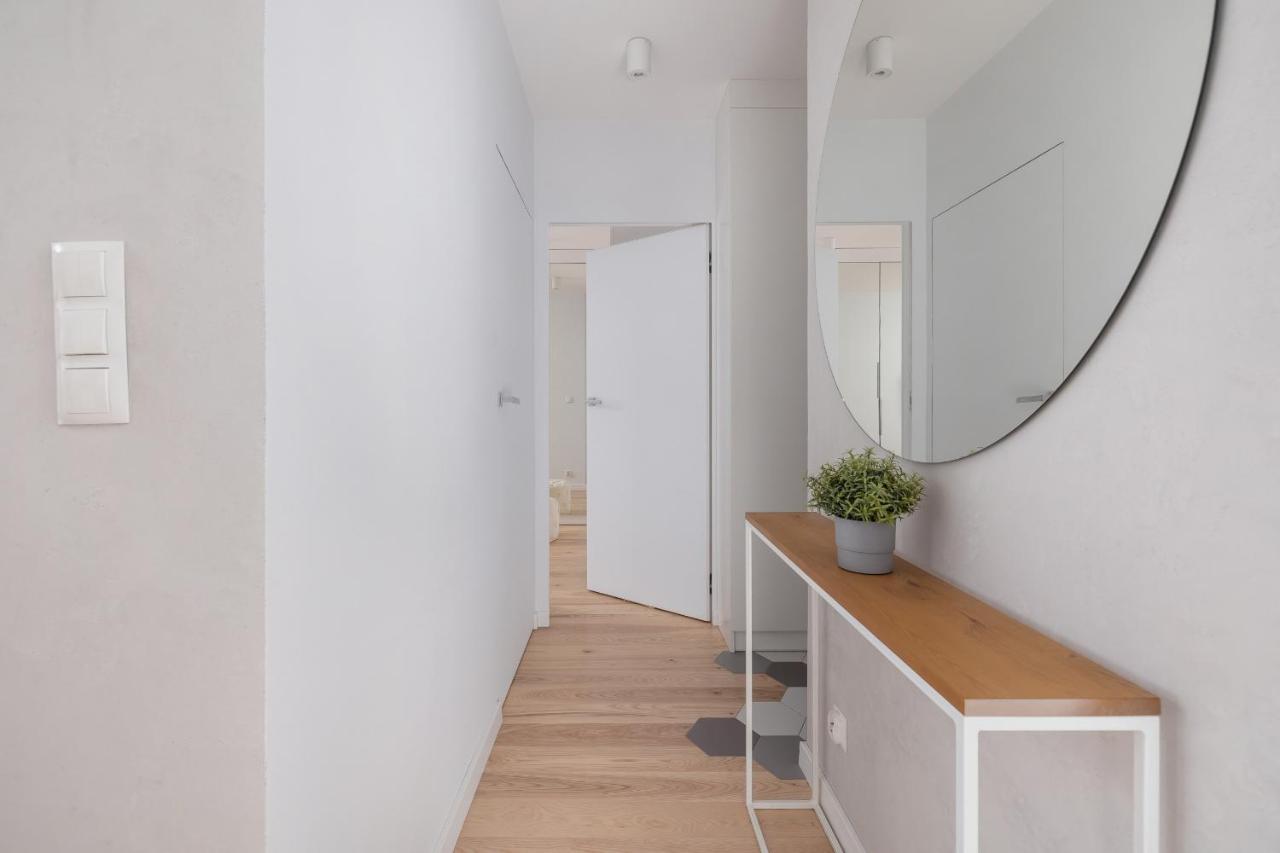 Vetulaniego Apartment With Air Conditioning & Parking By Renters Prestige Cracovie Extérieur photo