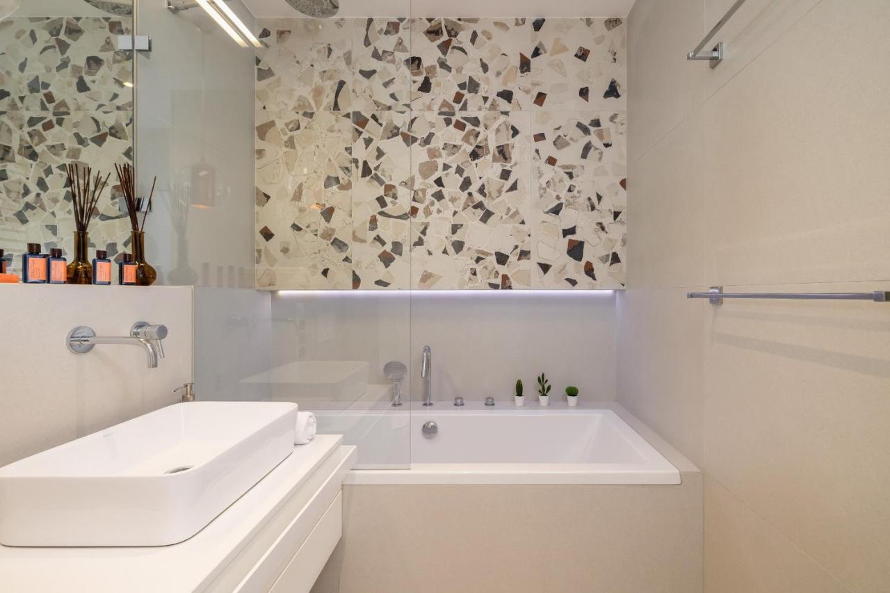 Vetulaniego Apartment With Air Conditioning & Parking By Renters Prestige Cracovie Extérieur photo